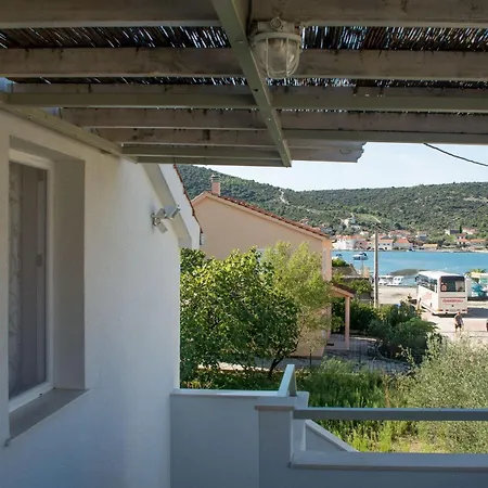 Gemuetliche Dobrisa 2 Apartment *