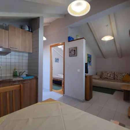 Gemuetliche Dobrisa 2 Apartment *